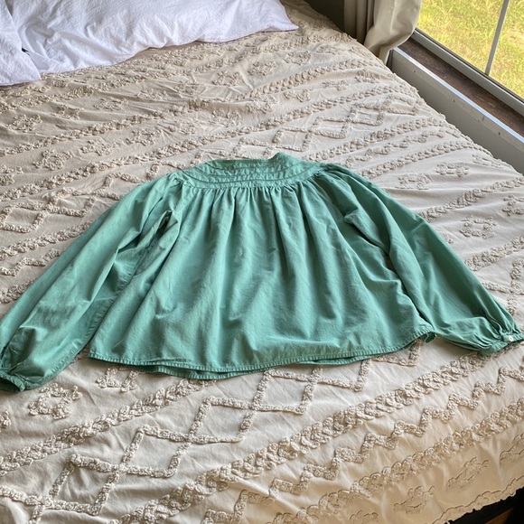 Universal Thread women’s green shirt - Picture 8 of 9